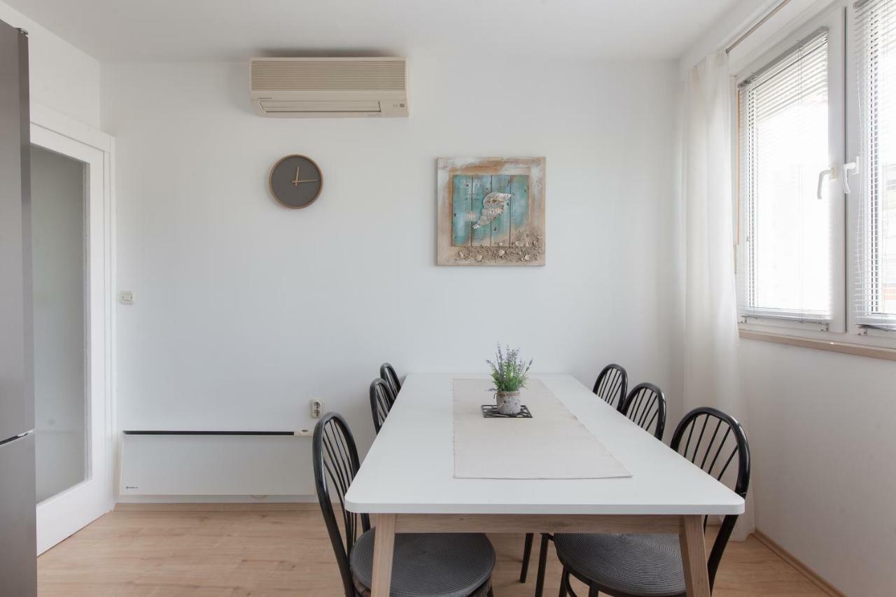 Apartment Gabriella Makarska Eksteriør bilde