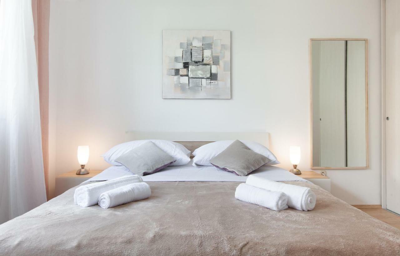 Apartment Gabriella Makarska Eksteriør bilde